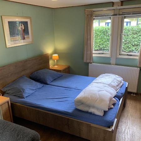 Villa Sfeervolle Chalet Met Terras, H14 De Veldkamp, Epe, Voor 4 Personen Extérieur photo